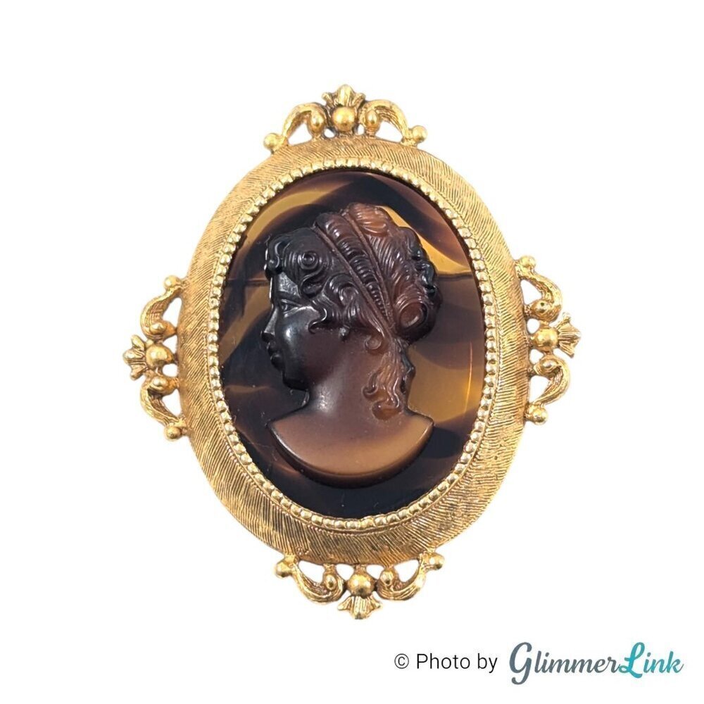 VTG Florenza Left Facing Lady Cameo Brown Givre Style Glass Gold Tone Brooch